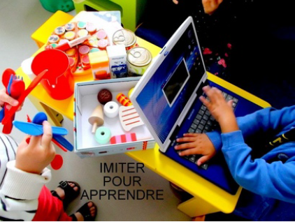 Imiter pour apprendre